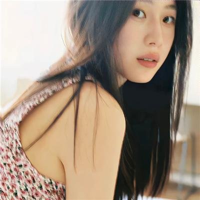 校草是女生